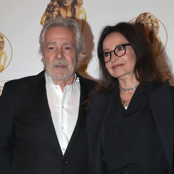Pierre Arditi et Évelyne Bouix - 33ème « Nuit des Molières » aux Folies Bergère à Paris le 30 Mai 2022. ©Bertrand Rindoff / Bestimage