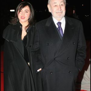 Archives - Philippe Noiret et sa petite-fille Déborah Grall à l'arrivée au théâtre du Chatelet pour la 30eme cérémonie des Césars. Guillaume Gaffiot/Bestimage