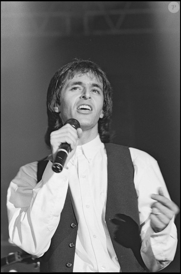Archives - Jean-Jacques Goldman sur scène en 1985.

Photo : Bowen / Bestimage
