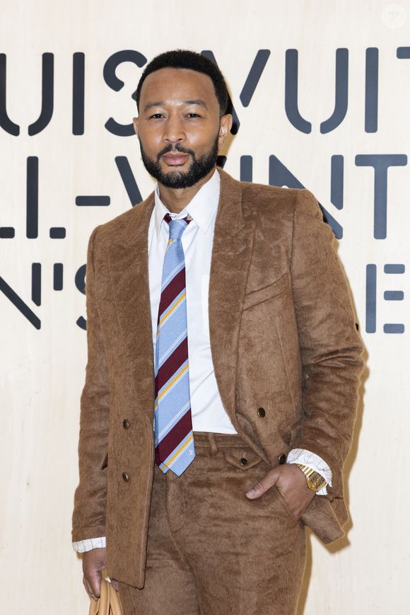 John Legend - Photocall du Défilé de mode Louis Vuitton Collection Hommes Automne Hiver Printemps-Été dans le cadre de la Fashion Week de Paris, France, le 20 janvier 2026.
 
© Olivier Borde / Bestimage