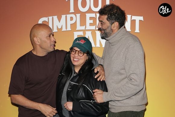 Eric Judor, Melha Bedia et Ramzy Bedia - Photocall de l'avant-première de la série "Tout Simplement Fan" sur Prime Vidéo à La Scala à Paris le 17 février 2026. © Coadic Guirec/bestimage