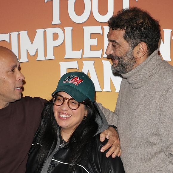 Eric Judor, Melha Bedia et Ramzy Bedia - Photocall de l'avant-première de la série "Tout Simplement Fan" sur Prime Vidéo à La Scala à Paris le 17 février 2026. © Coadic Guirec/bestimage