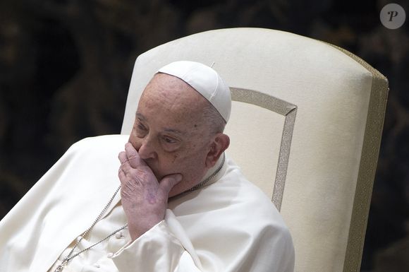 Le pape François dirige l'audience générale hebdomadaire dans la salle Paul VI au Vatican le 12 février 2025.