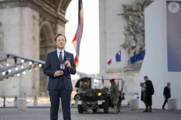 En effet, l'animateur verrait bien l'Autriche l'emporter cette année

Exclusif - Stéphane Bern - Emission "Le concert pour la paix" sur les Champs-Elysées à Paris, retransmis en direct sur France 2, le 8 mai 2025. © Christophe Clovis - Pierre Perusseau / Bestimage
