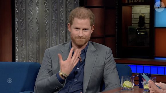 Le prince Harry donne une interview sur le plateau de Stephen Colbert à propos de la vie après la mort. Photo par JLPPA / Bestimage