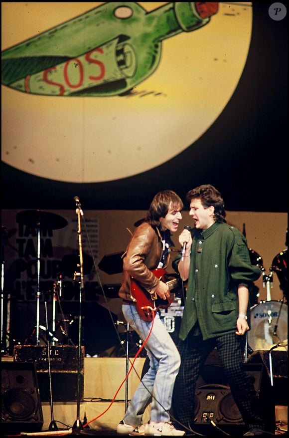 Daniel Balavoine et Jean-Jacques Goldman, chanteurs sans frontières, le 13 octobre 1985 Photo de Bestimage.