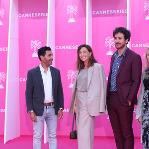 Laura Smet, Slimane-Baptiste Berhoun, guest sur le pink carpet lors du festival Canneseries saison 8 au palais des festivals à Cannes le 27 avril 2025.

© Denis Guignebourg / Bestimage
