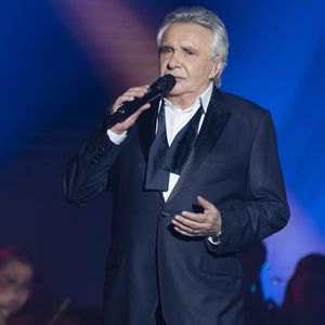 Michel Sardou - Ultime concert de Michel Sardou pour la dernière date de son spectacle "La dernière danse" à la Seine Musicale à Boulogne-Billancourt le 12 avril 2018. Le chanteur a rassemblé plus de 400 000 spectateurs pour une tournée de 82 concerts.  © Pierre Perusseau/Bestimage