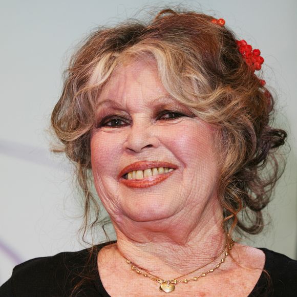 Brigitte Bardot lors des 20 ans de la Fondation Brigitte Bardot à Paris, le 28 septembre 2006. © Agence/ Bestimage