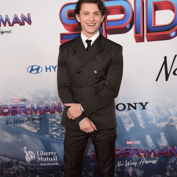 Tom Holland, qui réalise lui-même ses cascades, est actuellement en tournage.

Tom Holland assiste à l'avant-première du film "Spider-Man: No Way Home" à Los Angeles.

Photo : Broadimage / Bestimage