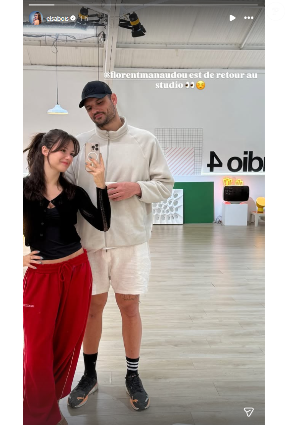 "Florent Manaudou est de retour au studio", comment-t-elle une photo d'eux prise depuis la salle de répétitions. 

Florent Manaudou rend visite à Elsa Bois pendant les entraînements de Danse avec les stars.