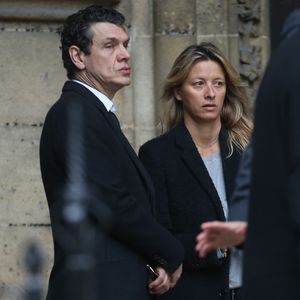 Et si le couple s'est depuis séparé, il n'en garde pas moins un respect intact et la priorité commune de protéger ses enfants. 

Marc Lavoine avec sa femme Sarah Lavoine - Obsèques de André Rousselet en la Basilique Sainte-Clotilde de Paris le 2 juin 2016.