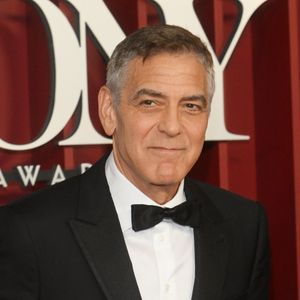 George Clooney assiste à la 78ème édition des Tony Awards au Radio City Music Hall le 08 juin 2025 à New York. Photo Press Service / BESTIMAGE