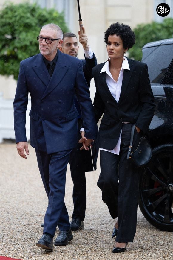 L'acteur français Vincent Cassel et sa compagne, la mannequin australo-brésilienne Narah Baptista, arrivent à l'Élysée avant un dîner d'État réunissant les présidents français et brésilien à Paris, le 5 juin 2025. 

Photo de Raphaël Lafargue/ABACAPRESS.COM