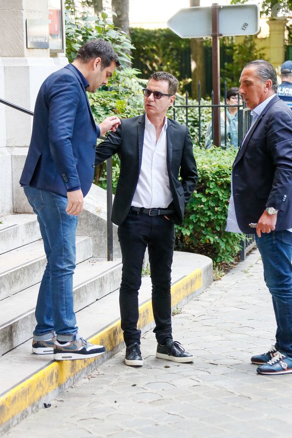 Matthieu Lartot et Laurent Luyat à la sortie des obsèques du journaliste Daniel Bilalian en l'église Saint-Pierre de Neuilly-sur-Seine, FRance, le 22 mai 2025. © Clovis-Ouahcene/Bestimage