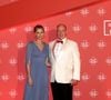 C'était l'événement : la 76e édition du Gala de la Croix-Rouge monégasque dirigée par le Prince Albert II.

Le prince Albert II de Monaco et la princesse Charlene au 76ème Bal de la Croix Rouge dans la salle des Etoiles à Monaco

© Claudia Albuquerque/Bestimage