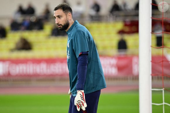 L'AS Monaco reçoit le Paris Saint Germain sur la pelouse du Stade Louis II en match avancé de la 16e journée de Ligue 1 Mcdonald's.
Gianluigi Donnarumma (PSG) le 18 decembre 2024.