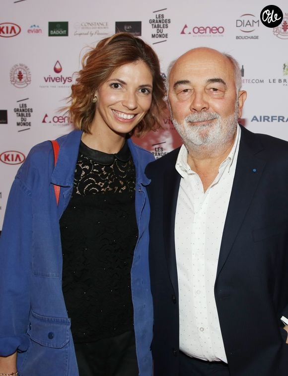 Gérard Jugnot et sa compagne Patricia Campi à la 1ère édition des "Plumes d'Or du Vin et de la Gastronomie" au Pavillon Vendôme à Paris, le 19 mai 2016.

© Marc Ausset Lacroix - Denis Guignebourg / Bestimage