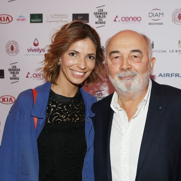Gérard Jugnot et sa compagne Patricia Campi à la 1ère édition des "Plumes d'Or du Vin et de la Gastronomie" au Pavillon Vendôme à Paris, le 19 mai 2016.

© Marc Ausset Lacroix - Denis Guignebourg / Bestimage