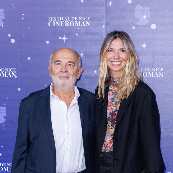 Gérard Jugnot et Patricia Campi assistent au tapis rouge du 5e festival Cineroman 2e jour à Nice, France, le 3 octobre 2023. Photo by Shootpix/ABACAPRESS.COM