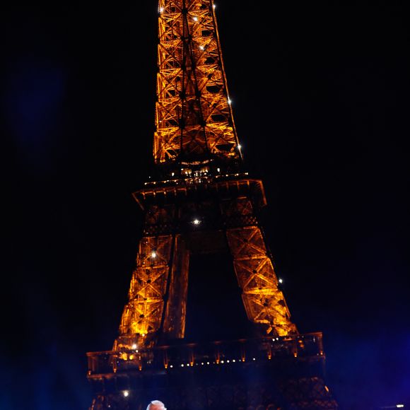 Exclusif - Michel Fugain sur le tournage de l'émission "La grande soirée du 31 décembre de Paris" au Musée du Quai Branly à Paris.

Photo : Christophe Clovis / Bestimage