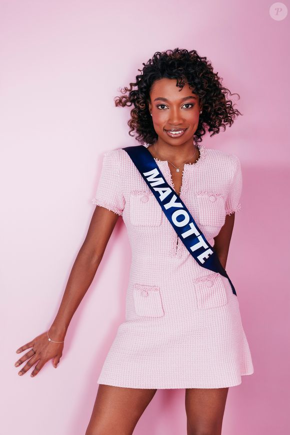 Miss Mayotte, Kamillat Hervian - Portrait officiel des 30 candidates au concours Miss France 2026. © SIPA / Benjamin Decoin via Bestimage