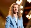 Julien Doré a une fois de plus prouvé qu'il était prêt à tout pour surprendre. 

Exclusif - Julien Doré - Enregistrement de l'émission "La fête de la chanson française" à Paris, présentée par L.Thilleman et A.Manoukian, et diffusée le 20 décembre sur France 3
© Pierre Perusseau / Bestimage