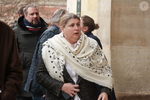 Stephanie Le Quellec assistant à la cérémonie d'enterrement de Jean-Luc Petitrenaud à l'église Saint-Pierre du Gros Caillou dans le 7e arrondissement de Paris, France, le 17 janvier 2025. Jean-Luc Petitrenaud, critique gastronomique et personnalité de la télévision française, est décédé le 10 janvier à l'âge de 74 ans. Photo par Nasser Berzane/ABACAPRESS.COM