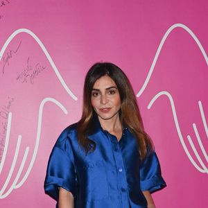 Julie Zenatti lors de l'enregistrement de l'émission "Tout le monde chante contre le cancer, les stars relèvent le défi" au Dôme de Paris, le 22 novembre 2022. Coadic Guirec/ Christophe Clovis / Bestimage