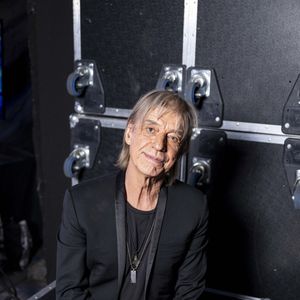 Il y a 5 ans, Jean-Louis Aubert était hospitalisé d'urgence
Exclusif -  Jean-Louis Aubert - Backstage - Enregistrement de l'émission "La fête de la chanson française" à Paris, présentée par Laury Thilleman et André Manoukian, et diffusée sur France 3
© Pierre Perusseau / Bestimage