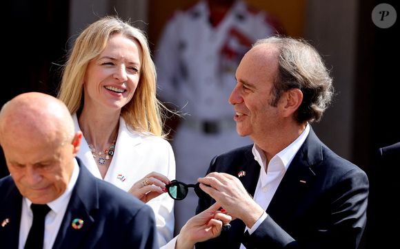 Classé monument historique, le bâtiment a été restauré au fil des décennies et ouvert ponctuellement au public. 

Delphine Arnault et son compagnon Xavier Niel lors de l'accueil du couple présidentiel français par le couple princier de Monaco au palais princier le 7 juin 2025

© Dominique Jacovides / Bestimage