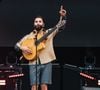 Mais Kendji Girac est bien venu chanter sur scène.

Kendji Girac - Les artistes sur la scène du V and B Fest' à Château-Gontier sur Mayenne le 21 août 2025

© Alexandre Fumeron / Afterdepth / Bestimage