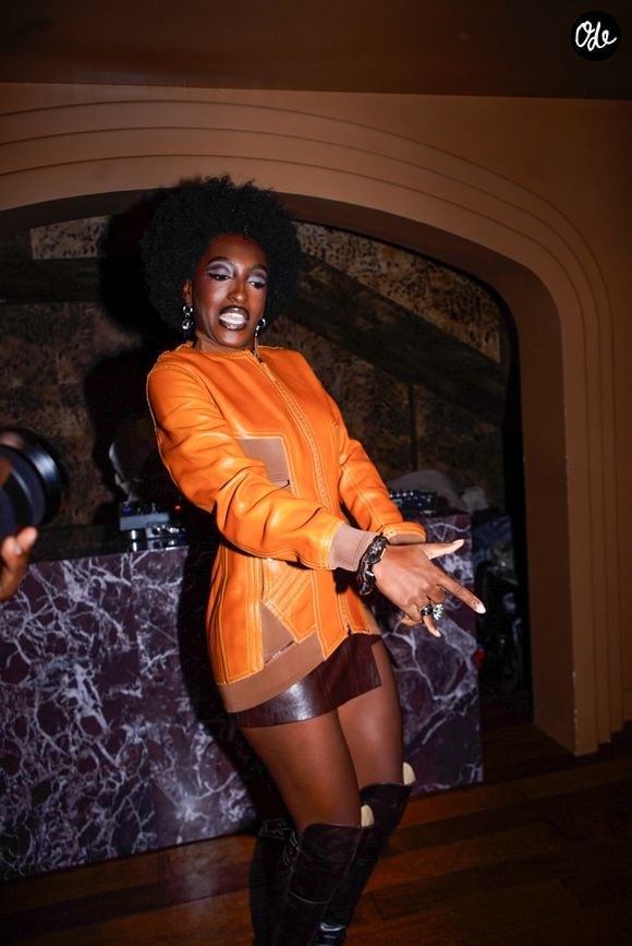 Exclusif - Ebony Cham (Star Academy 12) célèbre le lancement de son premier single "Rage" au restaurant Palacio Paris le 18 septembre 2025.

© Julien Sarkissian / Jack Bussat / Bestimage