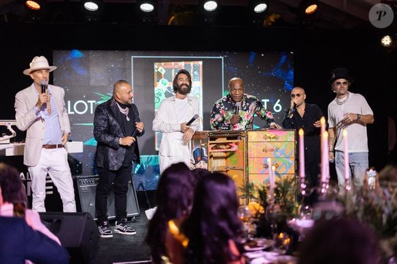 Exclusif - Andy Boose, Papi Steak, Leonardo Del Vecchio,  Mike Tyson, Alec Monopoly présente sa malle Louis Vuitton customisée qui va être vendue aux enchères, Richie Akiva - Soirée "The Saint Barths Dinner by Gala One" à l'Eden Rock à Saint-Barhélémy le 29 décembre 2024. Le Dîner Saint Barths by Gala One est un dîner exclusif sur invitation uniquement organisé à l'Eden Rock. La liste des invités est un « who's who » de fervents partisans des événements passés du Gala d'été et du Gala One, ainsi que d'un groupe sélectionné d'autres philanthropes et notables partageant les mêmes idées. Les invités au dîner ont contribueé aux fonds essentiels pour les organisations soutenant la protection des enfants, la conservation de la biodiversité, l’aide à ceux qui en ont besoin et la préservation des précieuses eaux et terres du monde.
© Sam Delepch / Tiziano Da Silva / Bestimage