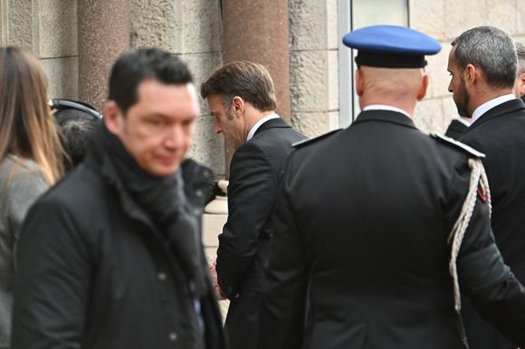 Le président Emmanuel Macron - Obsèques de Didier Guillaume (ancien ministre de l'Agriculture entre 2018 et 2020 et ancien Ministre d'Etat de Monaco 2024–2025) en la cathédrale Notre-Dame-Immaculée de Monaco le 23 janvier 2025. © Bruno Bebert/Bestimage