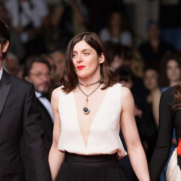 Anaïs Demoustier, Valérie Donzelli et Jérémie Elkaïm lors de la montée des marches du film "Marguerite & Julien" lors du 68e Festival International du Film de Cannes, le 19 mai 2015.

© BORDE-MOREAU / BESTIMAGE