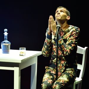 Il a découvert qu'il était mort à l'âge de 12 ans.

Stromae sur le plateau de l'émission télé "Che tempo che fa" à Milan en Italie le 14 décembre 2014.