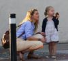 A rappeler qu'Amber qui s'est installée en Espagne après son houleux procès avec Johnny Depp, est déjà l'heureuse maman d'une petite Oonagh Paige, née 8 avril 2021, par mère porteuse.

Amber Heard et sa fille Oonagh Paige Heard se promènent dans les rues de Madrid le 23 septembre 2024.