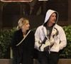 Et c'est Sarah Michelle Gellar qui l'a dévoilée elle-même lors d'une interview.
Freddie Prinze Jr., 47 ans, et sa femme Sarah Michelle Gellar, 46 ans, sont toujours en pleine forme alors qu'ils sortent dîner avec leur fille Charlotte Grace et quelques autres personnes au restaurant Baltaire à Los Angeles. L'adorable couple qui s'est rencontré pour la première fois lors du tournage de I Know What You Did Last Summer (1997), s'est marié le 1er septembre 2002 à Puerto Vallarta, au Mexique.
©Backgrid USA / Bestimage
