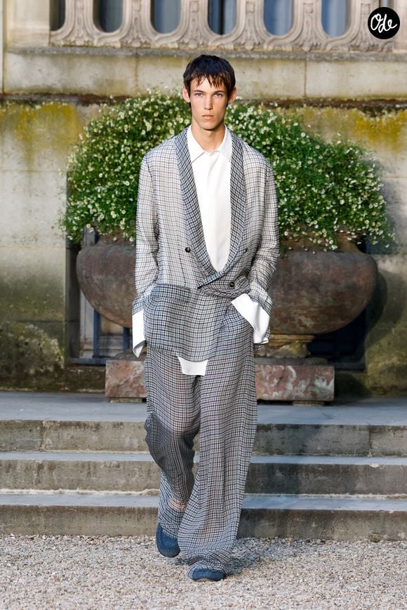 Défilé de mode Dior Homme Prêt à Porter Collection Homme Printemps/Été 2027 lors de la Fashion Week de Paris, France, le 24 juin 2026. © Bestimage