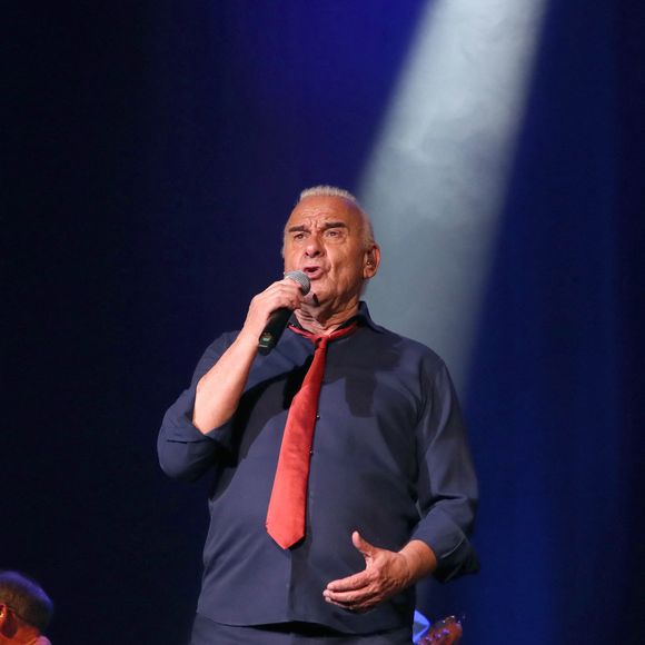 Exclusif - Michel Fugain lors de son concert "Michel Fugain fait Bandapart" pour ses 80 ans; à Bobino à Paris le 12 Mai 2022. © Bertrand Rindoff/Bestimage