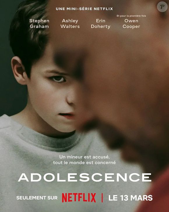 en parlant de la série qui cartonne sur Netflix, "Adolescence"

Image de la série britannique Netflix qui fait grand bruit, "Adolescence"