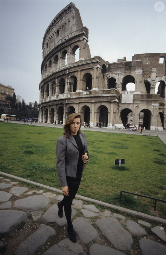 Archives -  En Italie, à Rome, Patricia Millardet posant en février 1990.  © Michel Croizard via Bestimage