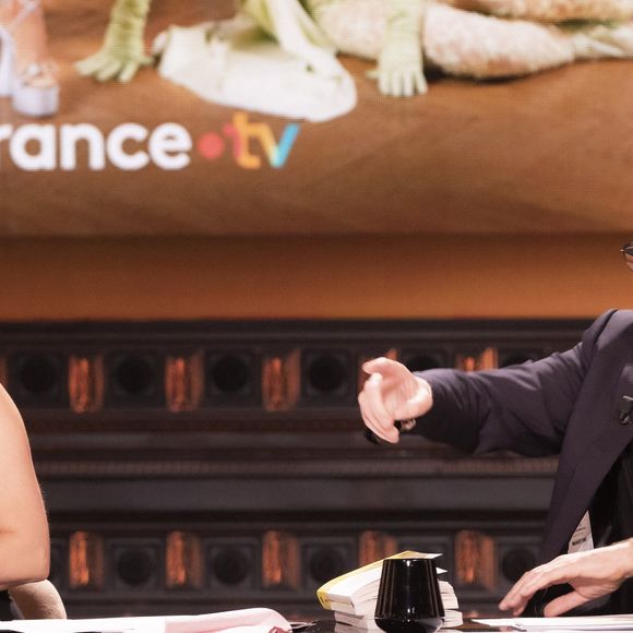 Exclusif - Léa Salamé, Laurent Ruquier lors de la dernière émission de L.Ruquier pour "On Est En Direct (OEED)", présentée par L.Ruquier et L.Salamé, et diffusée en direct sur France 2, à Paris, France, le 4 juin 2022. © Jack Tribeca/Bestimage