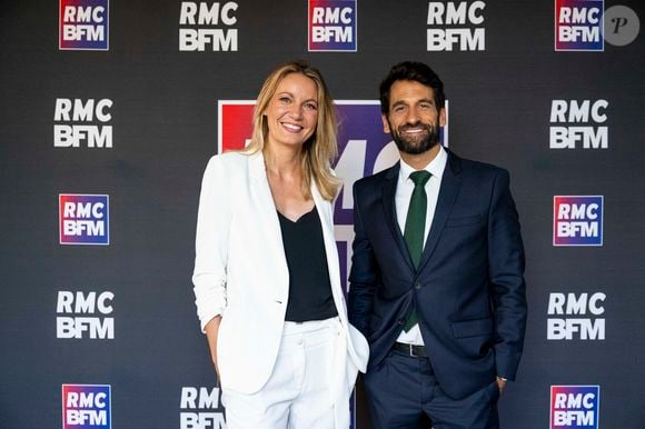 En remplacement de Dominique Tenza et Perrine Storme, "appelés à de nouvelles missions".


Perrine Storme et Dominique Tenza au photocall de rentrée des journalistes de BFM RMC dans les locaux du groupe CMA CGM à Paris, France, le 26 août 2025. © Pierre Perusseau/Bestimage