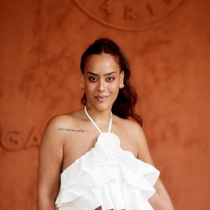Amel Bent - Célébrités au Village lors des Internationaux de France de tennis de Roland Garros 2023 à Paris le 10 juin 2023. © Jacovides-Moreau/Bestimage