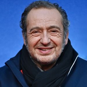 Patrick Timsit au photocall Les disparues de la gare dans le cadre du 27ème Festival de la Fiction de La Rochelle le 17 septembre 2025 à La Rochelle, France. Photo par Franck Castel/ABACAPRESS.COM