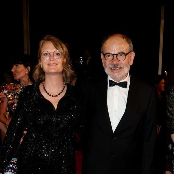 Anna Novion et son mari Jean-Pierre Darroussin - Montée des marches du film " Rapito (L'enlèvement) " lors du 76ème Festival International du Film de Cannes, au Palais des Festivals à Cannes. Le 23 mai 2023
© Jacovides-Moreau / Bestimage