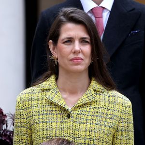Charlotte Casiraghi et son fils Balthazar Rassam - La famille princière monégasque dans la cour d'honneur du palais lors de la fête nationale à Monaco le 19 novembre 2025. © Dominique Jacovides - Bruno Bebert / Bestimage