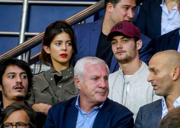 Mariage - Louis Sarkozy s'est marié avec Natali Husic - Louis Sarkozy et sa compagne Natali Husic dans les tribunes lors du match de Ligue 1, Paris Saint-Germain (PSG) vs Toulouse FC (TFC) au Parc des Princes à Paris, France, le 20 août 2017. Le PSG a gagné 6-2.